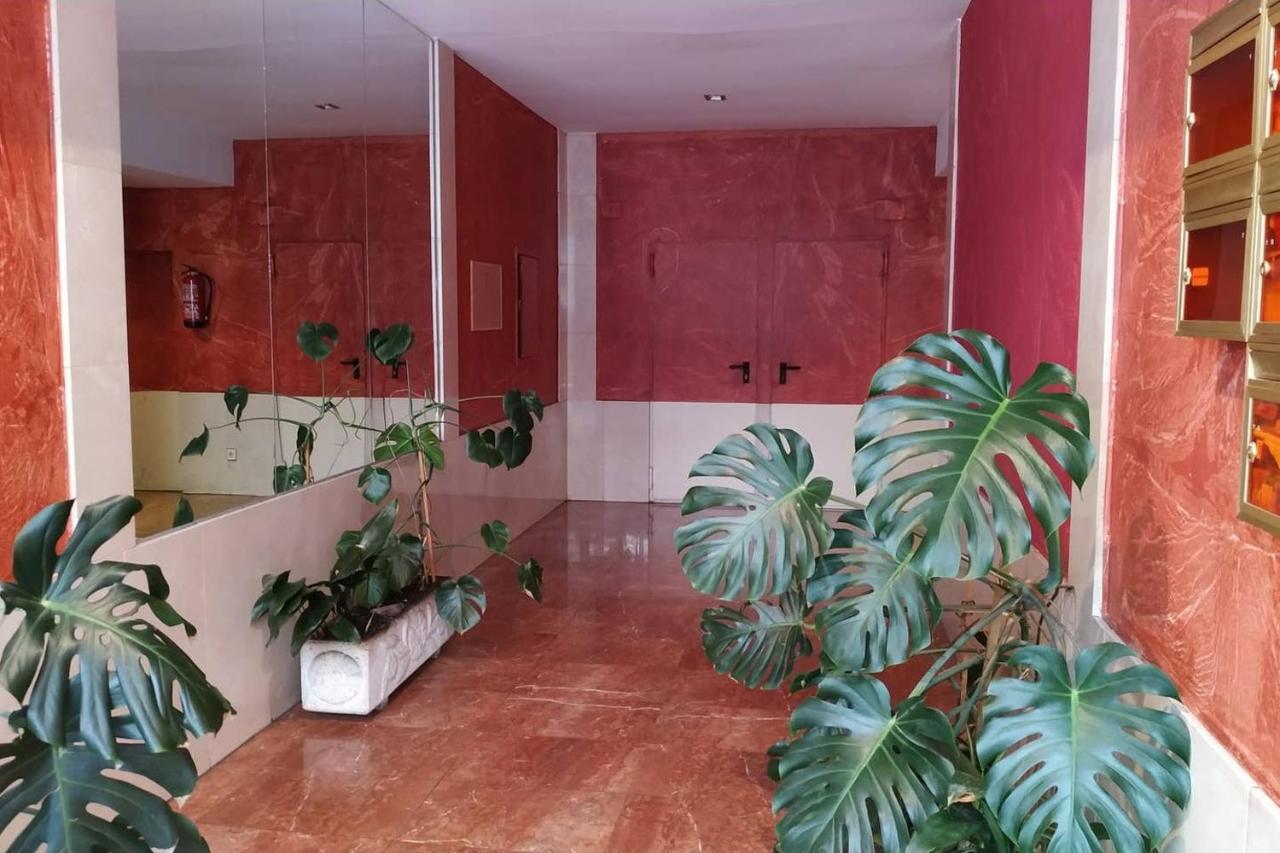 Apartamento Centrico En Monforte De Lemos - No Wifi - Parking Privado Exterior photo