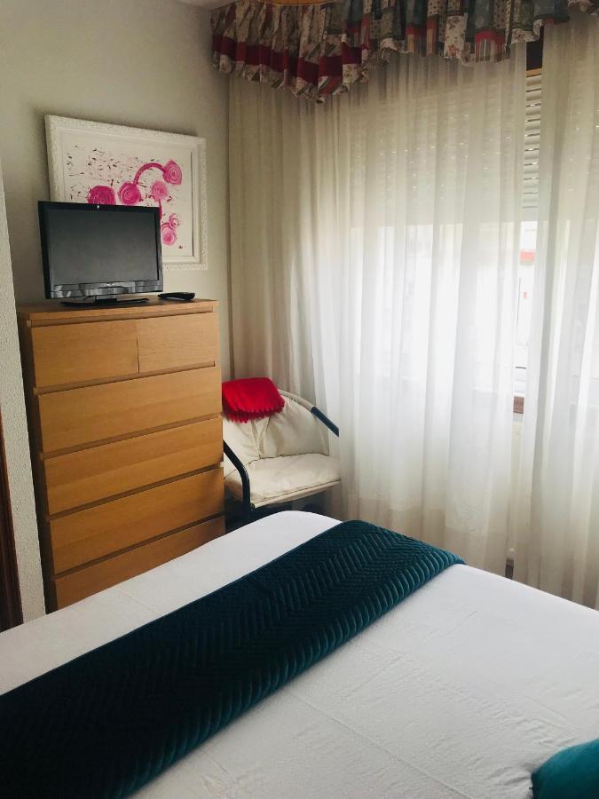 Apartamento Centrico En Monforte De Lemos - No Wifi - Parking Privado Exterior photo